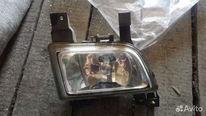 Противотуманка на mazda premacy