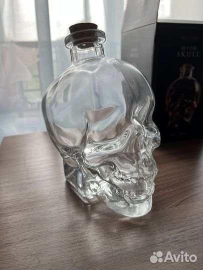 Штоф череп