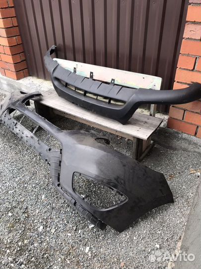 Продам передний бампер на Санта Фе нью 2010