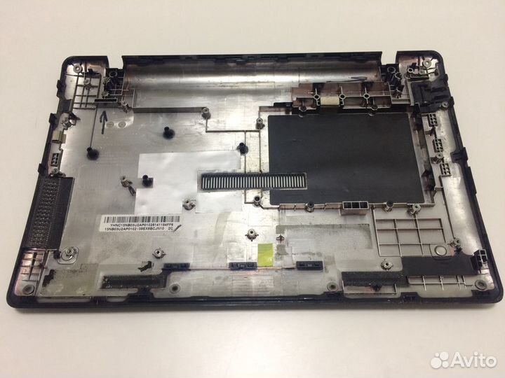 Поддон ноутбука Asus X200M