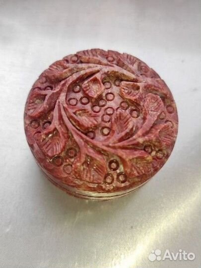 Шкатулки, статуэтки, сувениры