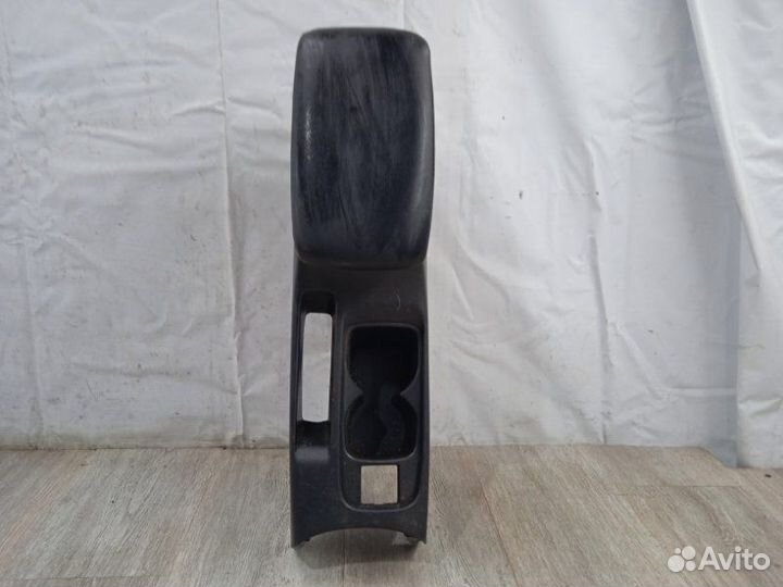 Консоль между сидений Mitsubishi Lancer 9 1.6 2005