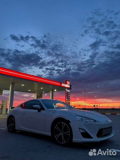 Scion FR-S 2.0 AT, 2015, 80 000 км