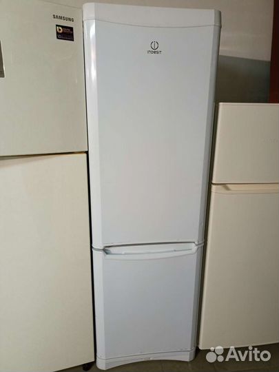 Холодильник бу indesit