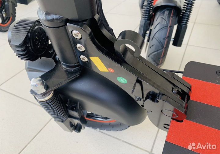 Электросамокат Макс кугоо 2022