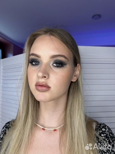 Модель на макияж