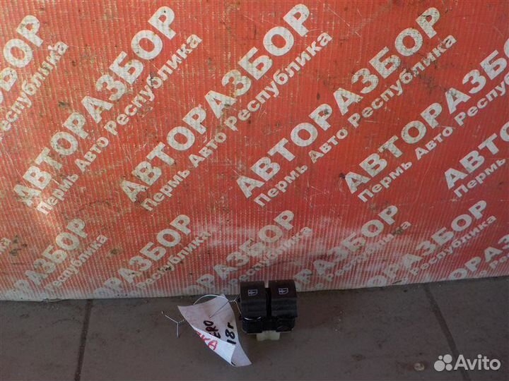 Блок управления стеклоподъемником передний левый