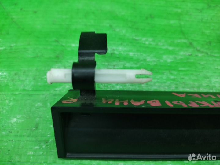 Кнопка открывания багажника Dodge Caliber