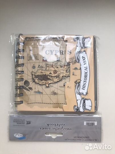 Ежедневник с ручкой