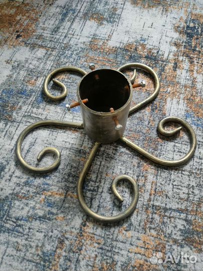 Подставка под ёлку