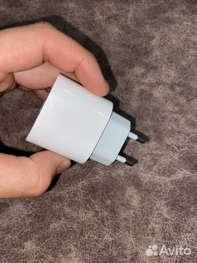 Блок питания iPhone