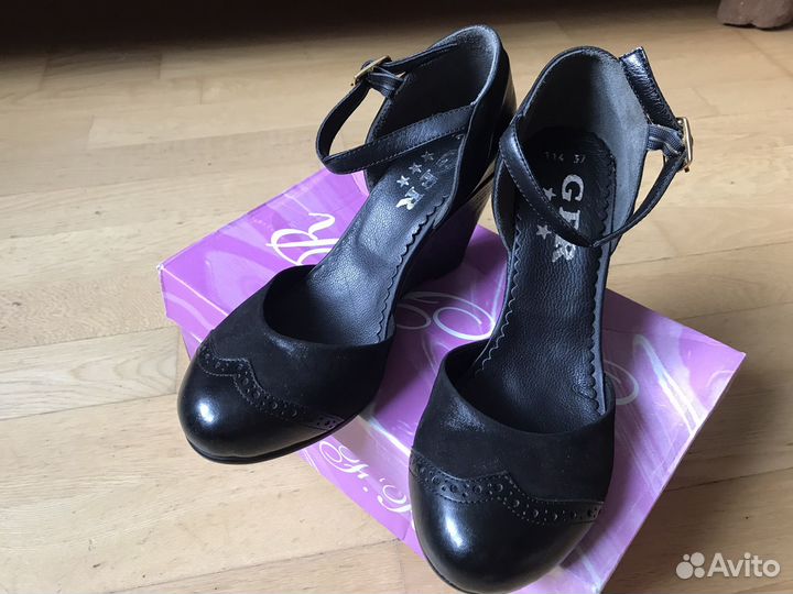 Новые туфли натуральная кожа 37