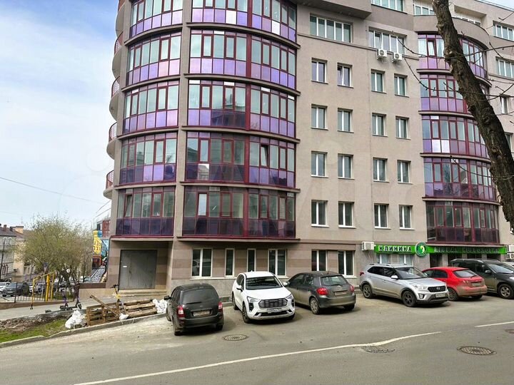 Торговая площадь, 434 м² на 1 линии