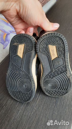 Ботинки и сандали для мальчика 20-21