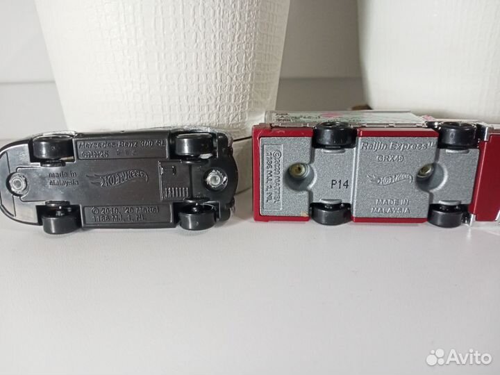 Hot wheels машинки