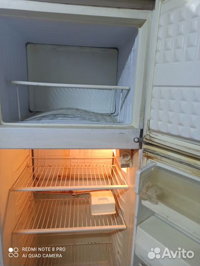 Продам рабочий холодильник