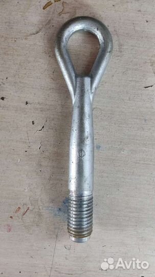 Буксировочный крюк Toyota Avensis