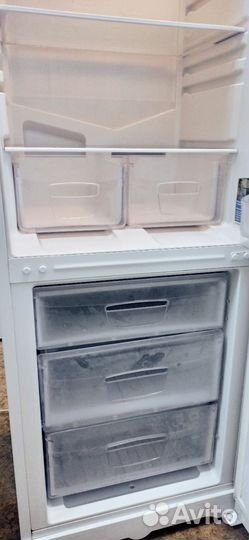 Двухкамерный холодильник Индезит. Доставка