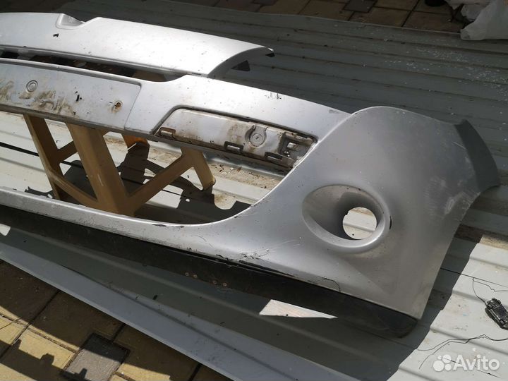 Передний бампер megane 3