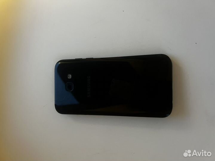 Samsung Galaxy A5 (2017) SM-A520F/DS, 3/32 ГБ