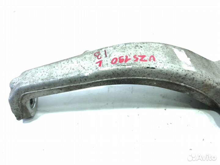 Кулак поворотный передний левый Lexus Gs430 UZS190