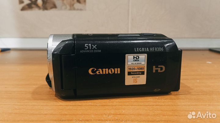 Видеокамера canon