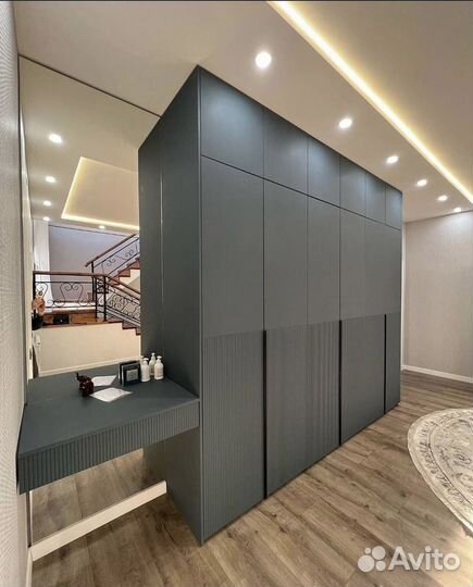 Шкаф распашной на заказ