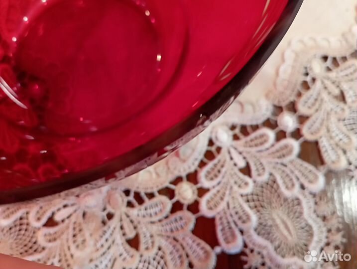 Хрустальная конфетница