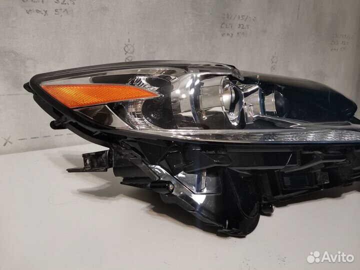 Фара правая на Lexus ES 200