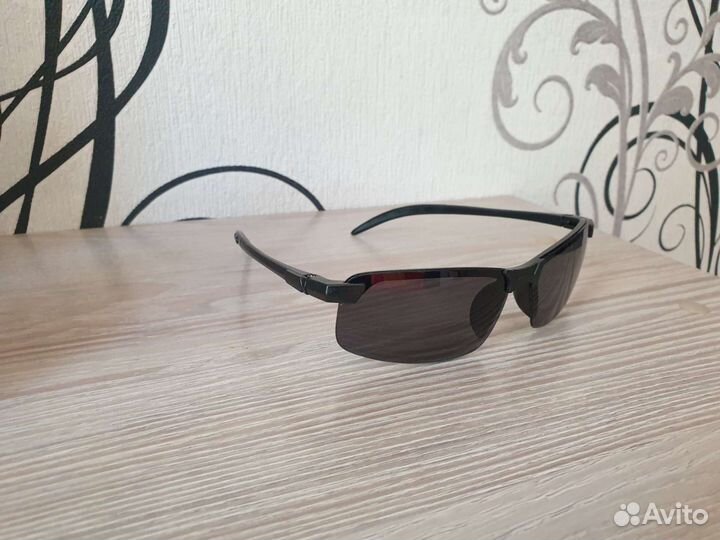 Солнцезащитные очки мужские