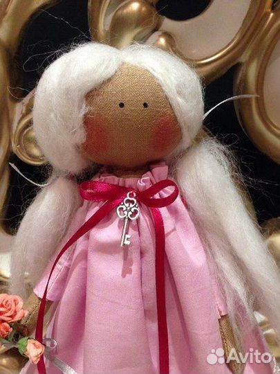 Кукла интерьерная