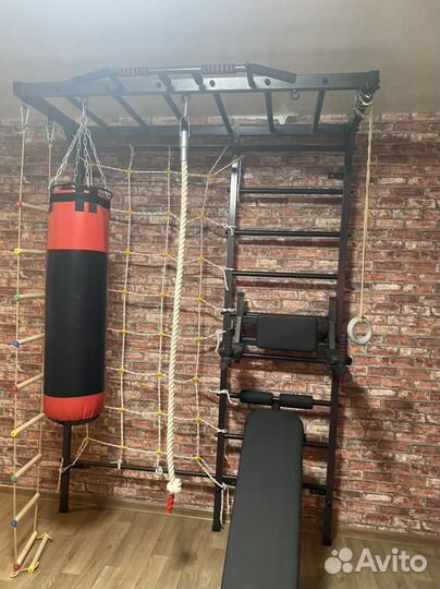 Шведская стенка с рукоходом