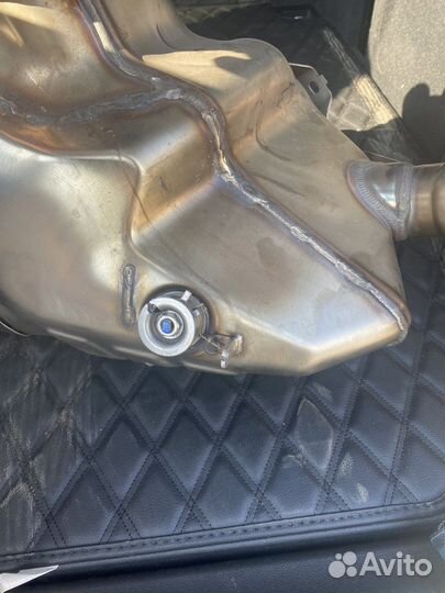 Глушитель с Ducati diavel 1260s