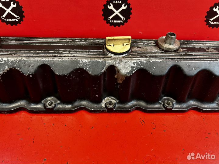 Клапанная крышка 4.0 Jeep Cherokee XJ 1984-2001