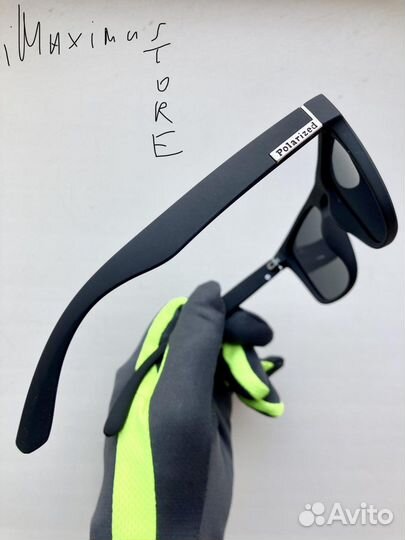 Поляризационные солнцезащитные очки чёрные