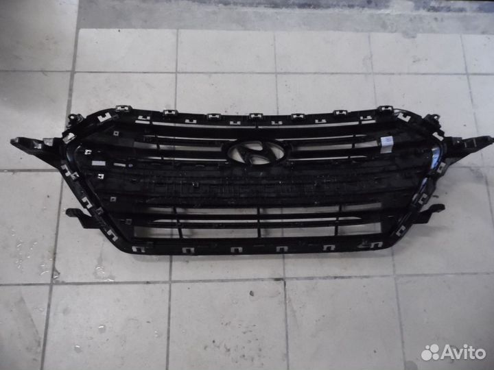 Решетка радиатора хендай элантра 6 VI