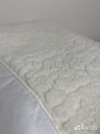 Одеяло с овчиной в коляску