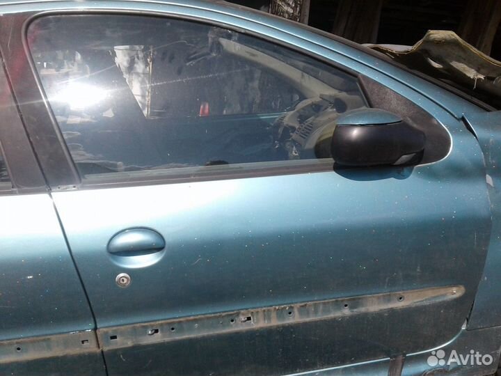 Дверь передняя на пежо 206