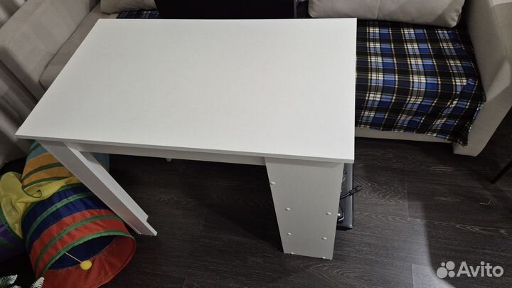 Письменный стол