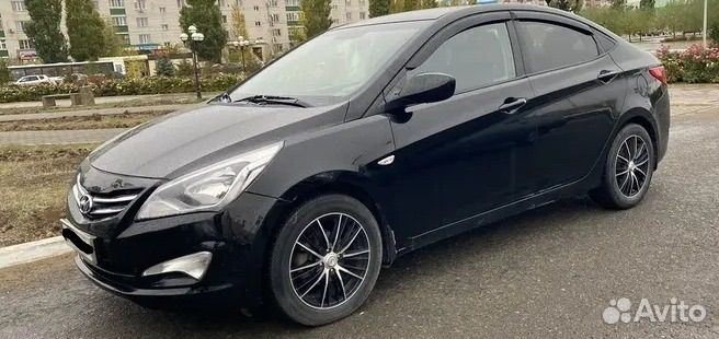 В разборе Hyundai Solaris 2016