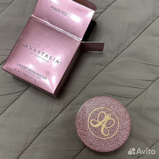 Anastasia Beverly Hills Loose Highlighter Peach