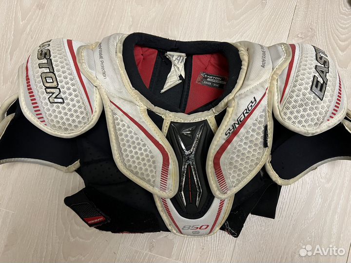 Нагрудник хоккейный Easton детский