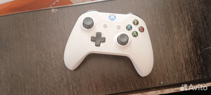 Игровая приставка xbox one s 500гб