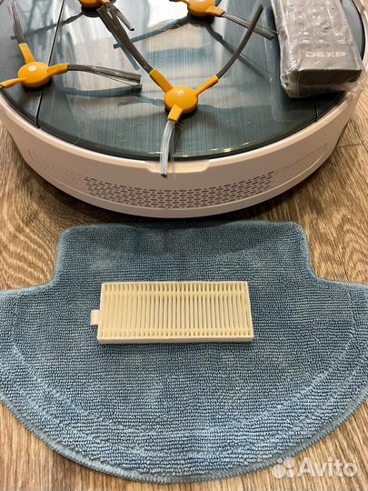 Моющий робот пылесос dexp MMB-300