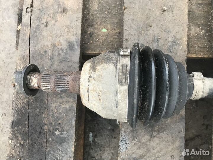 Привод передний правый Opel Astra H