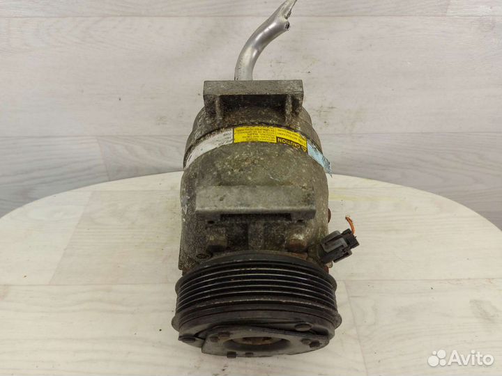 Компрессор кондиционера Renault 820021822