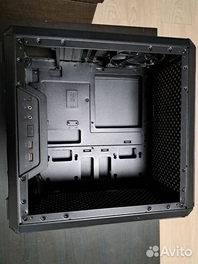 Корпус для пк MasterBox Q300L
