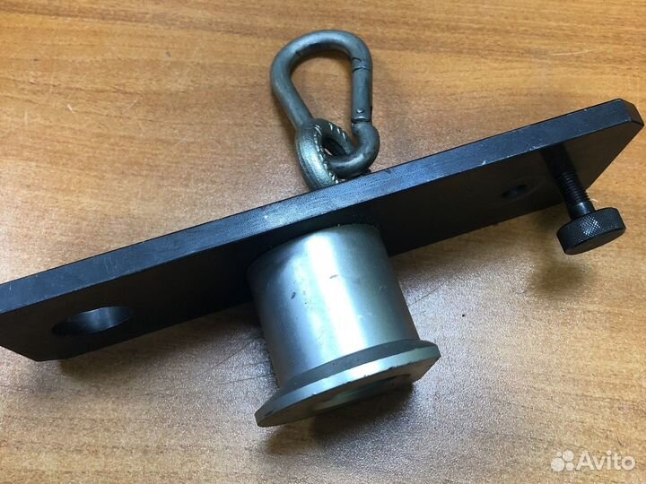 T50057 Крепление для демонтажа валов