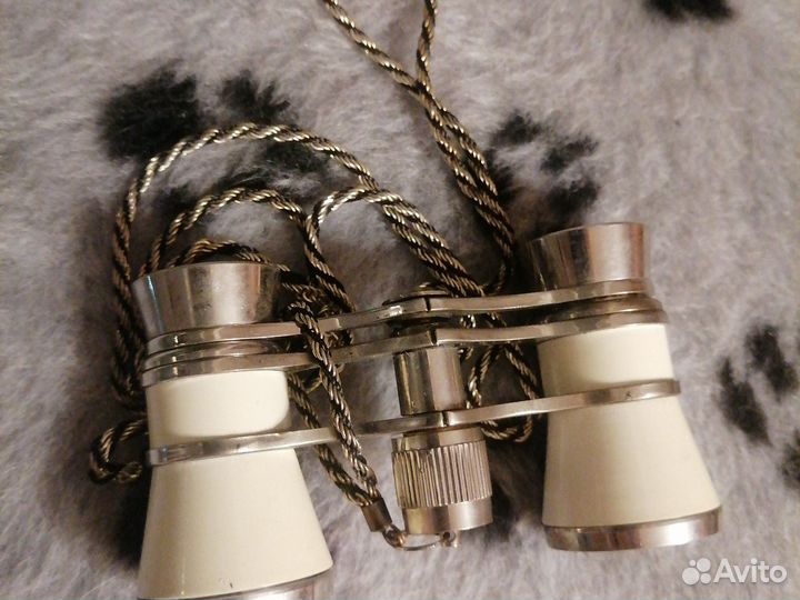 Театральный бинокль