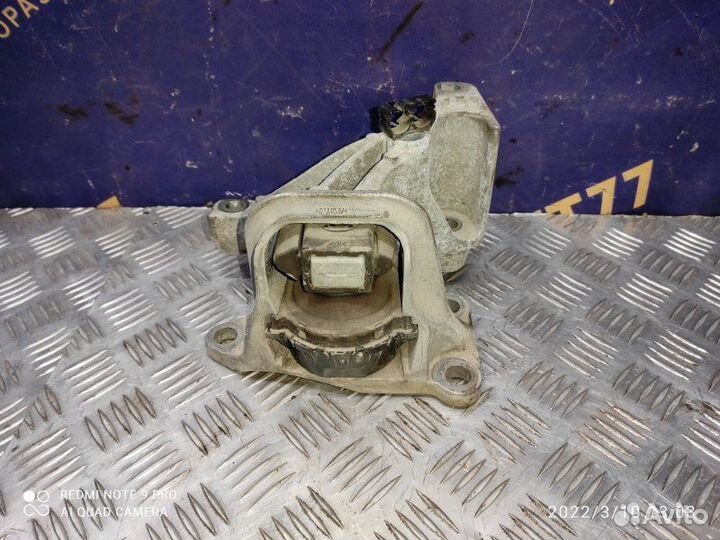 Подушка двигателя Renault Fluence седан 1.6 K4M